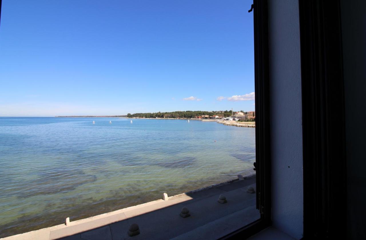 Apartment Old City Porec Exterior photo